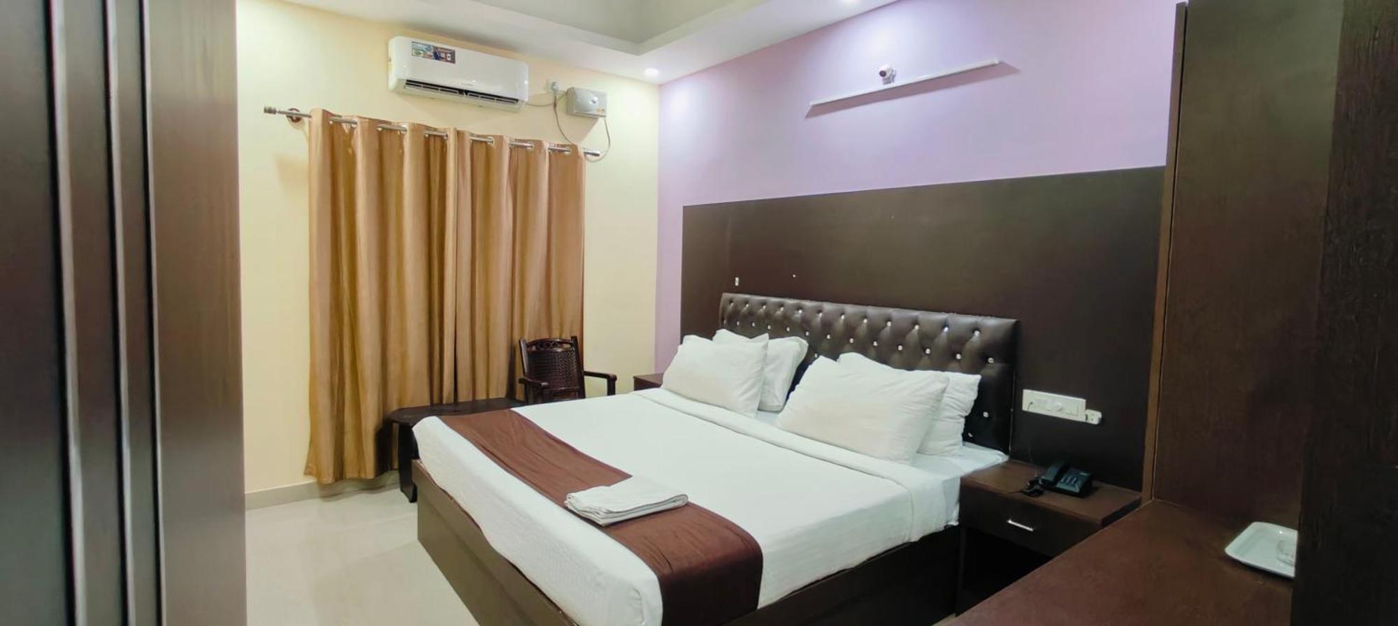 Pph Royal Gs Comforts Opp Mall Of Asia Bengaluru Kültér fotó